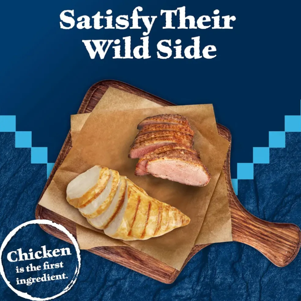 Blue Buffalo Wilderness Chicken & Duck Moist Treats For Cats (2 oz)