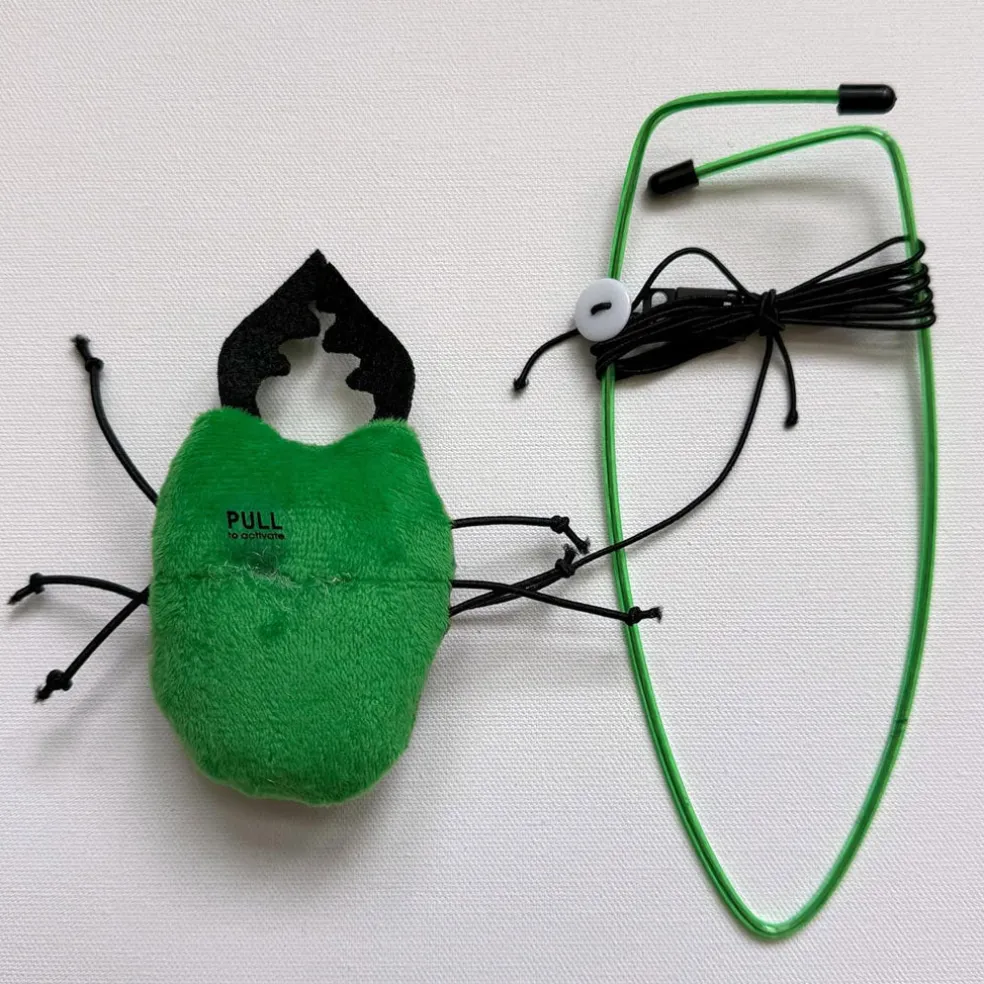 Ethical Pet Spot Buzzing Insects A-Doorable Cat Toy, Assorted