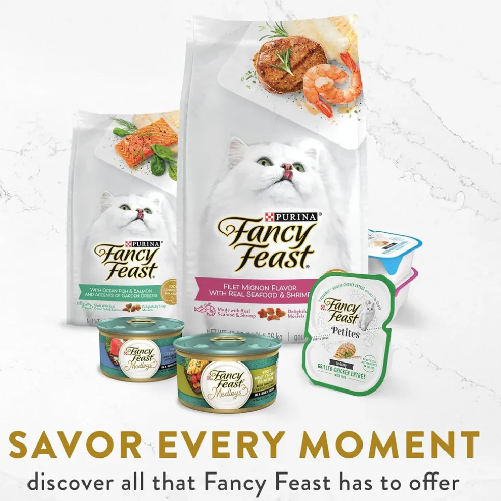 Fancy Feast Classic Broths with Tuna & Vegetables Supplemental Wet Cat Food Pouches, 1.4-oz pouch, case of 16