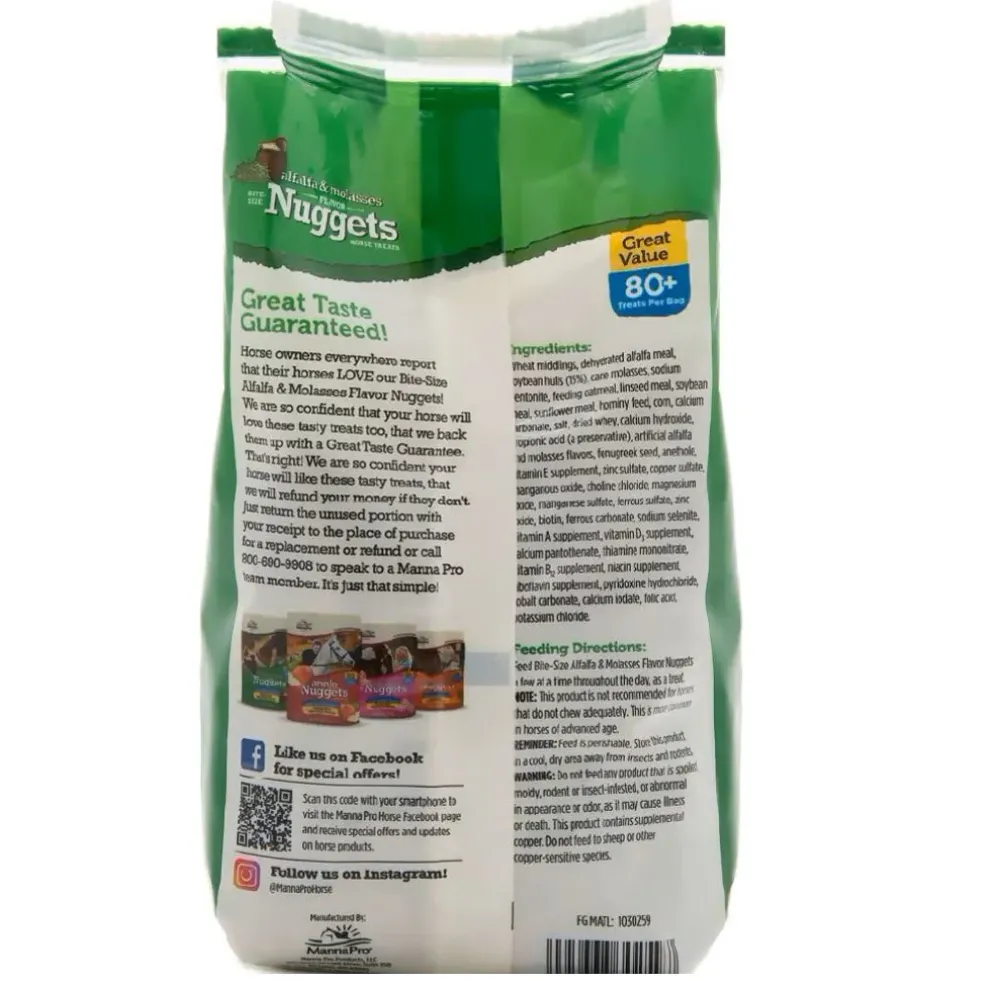 Manna Pro Alfalfa & Molasses Bite-Sized Nugget Treats for Horses