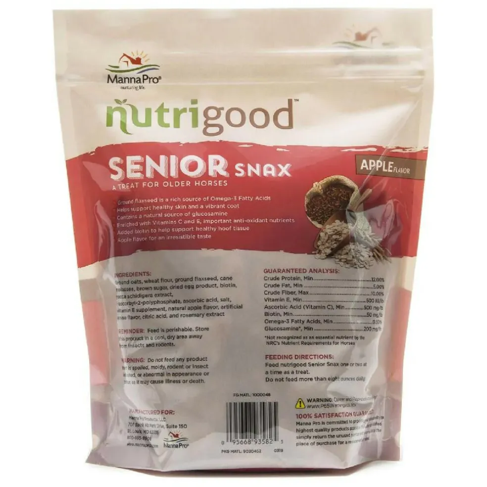 Manna Pro Nutrigood Senior Snax Apple Flavor Treats for Horses (2 lb)