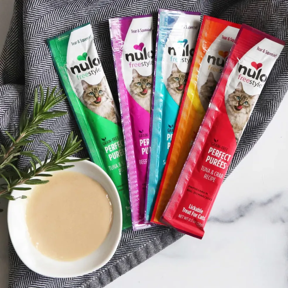 Nulo Freestyle Perfect Purees Variety Pack Grain-Free Lickable Cat Treats