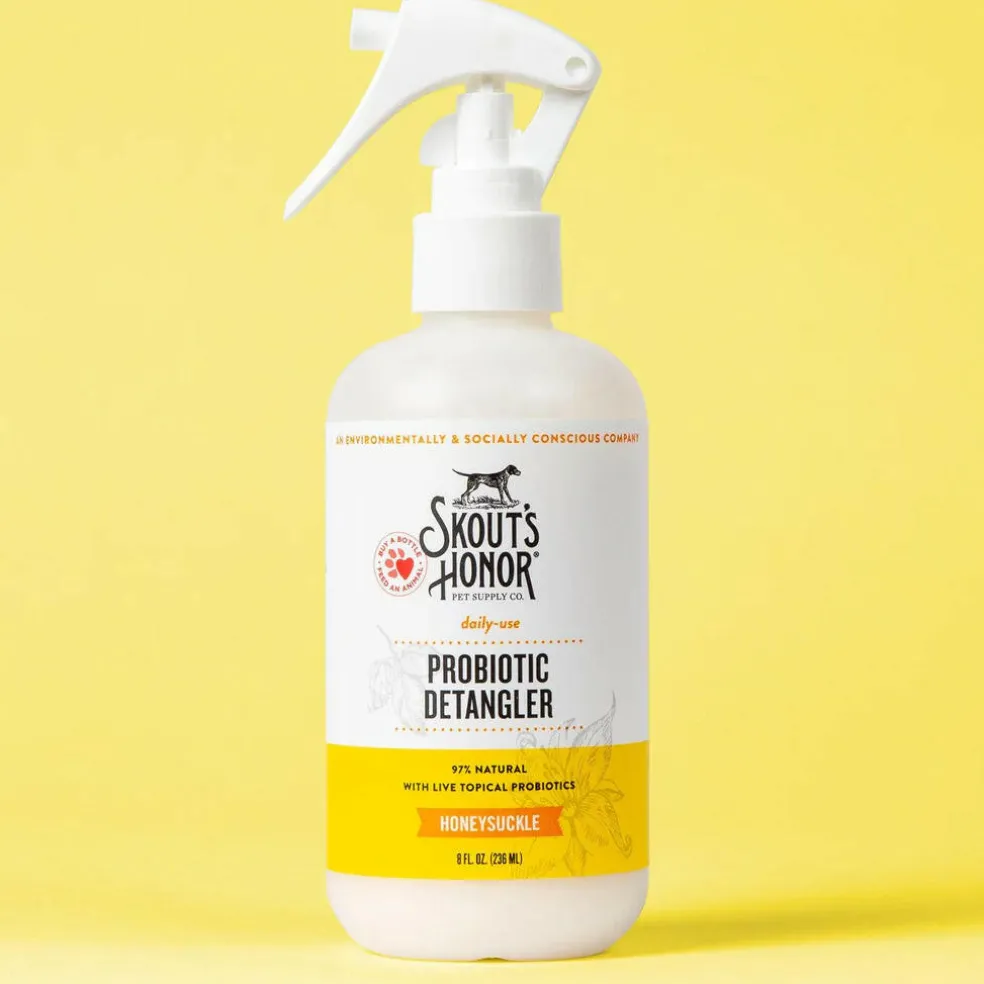 Skout's Honor Probiotic Daily Use Pet Detangler - Honeysuckle (8 oz)