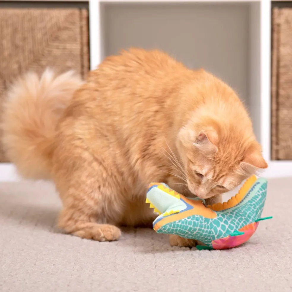 SmartyKat Instincts Crazed Croc Refillable Cat Toy + HappyNip Tube