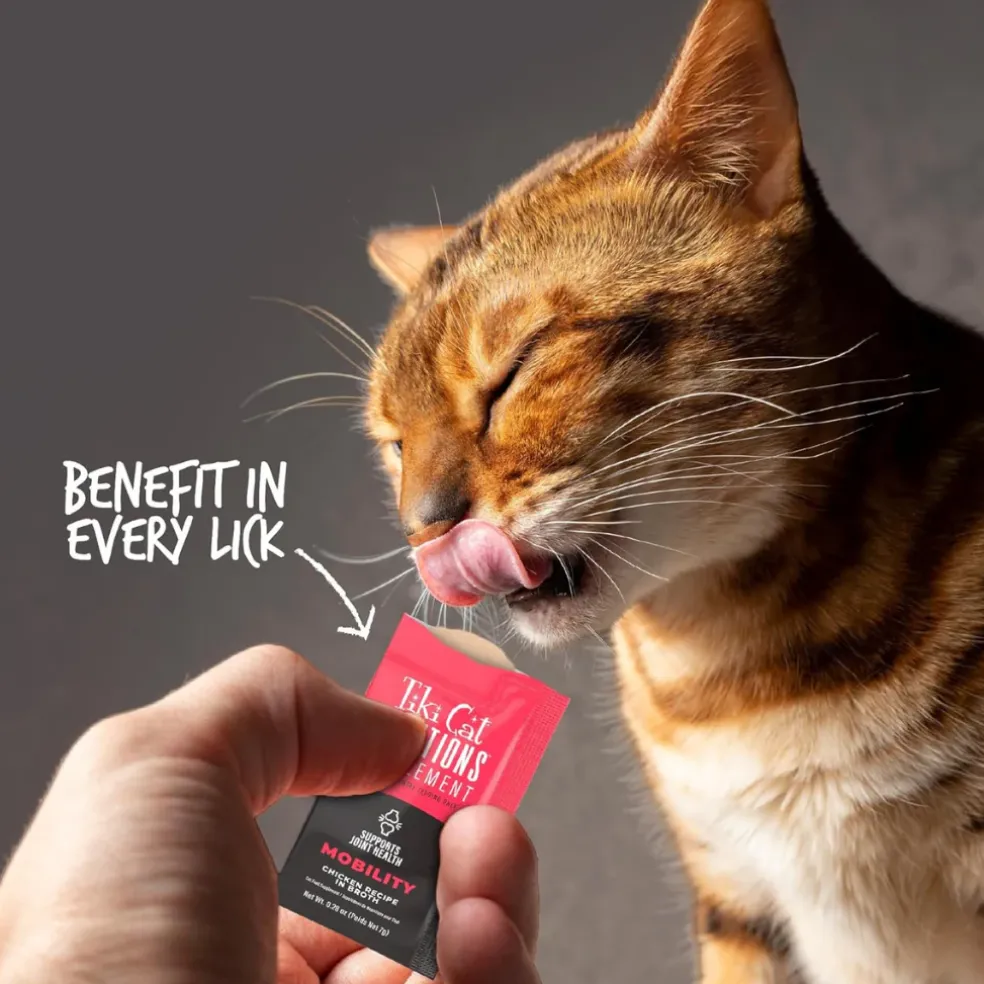 Tiki Cat Solutions Supplement Mobility Chicken Recipe in Broth for Cats (0.28 oz x 20 sachets)