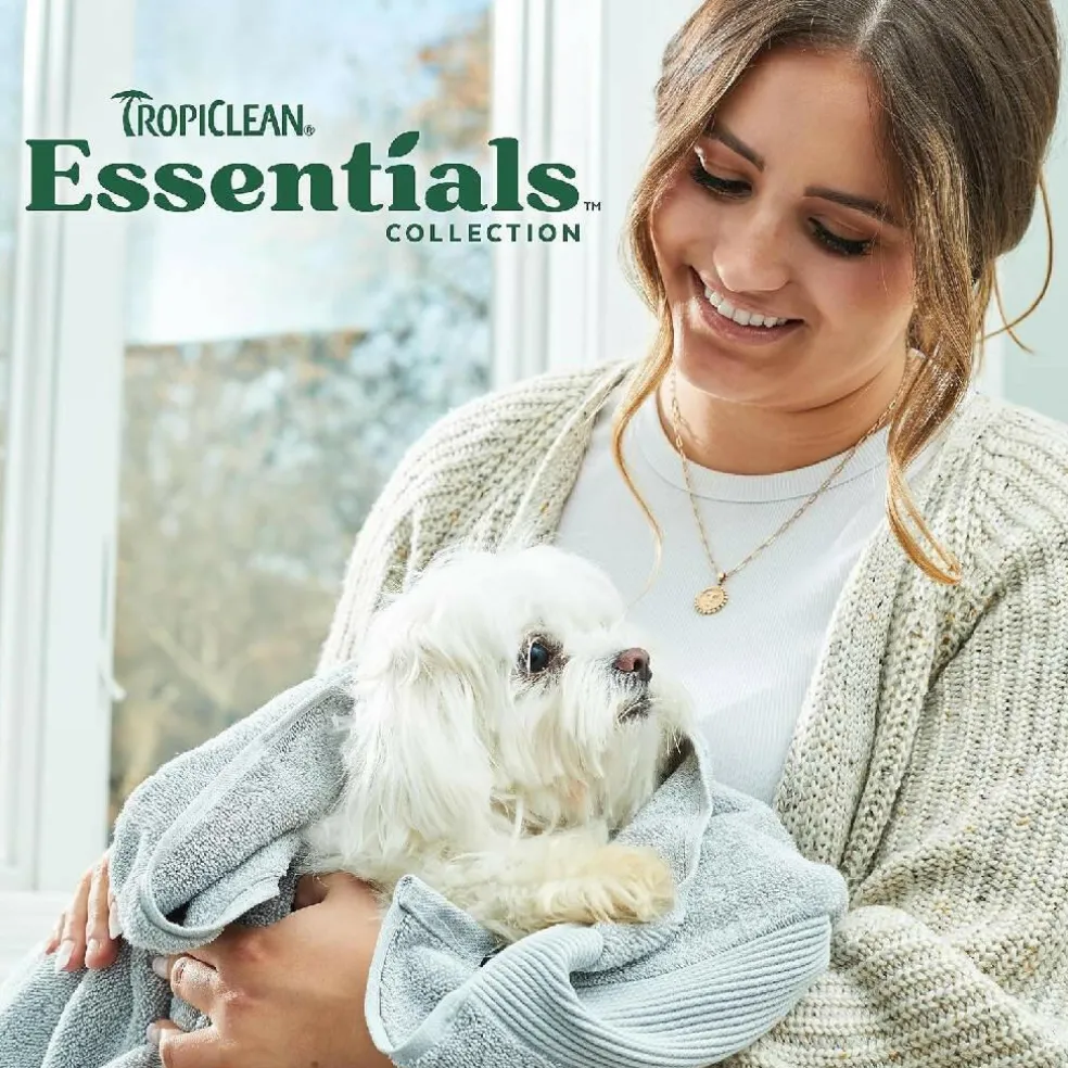 TropiClean Essentials Goat's Milk Hypoallergenic Shampoo for Dogs Puppies and Cats (16 oz)