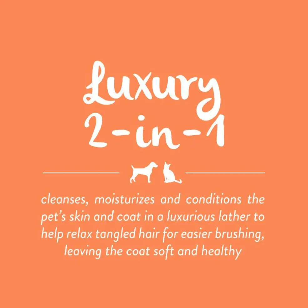 TropiClean Luxury 2-in-1 Papaya & Coconut Shampoo & Conditioner For Dogs & Cats