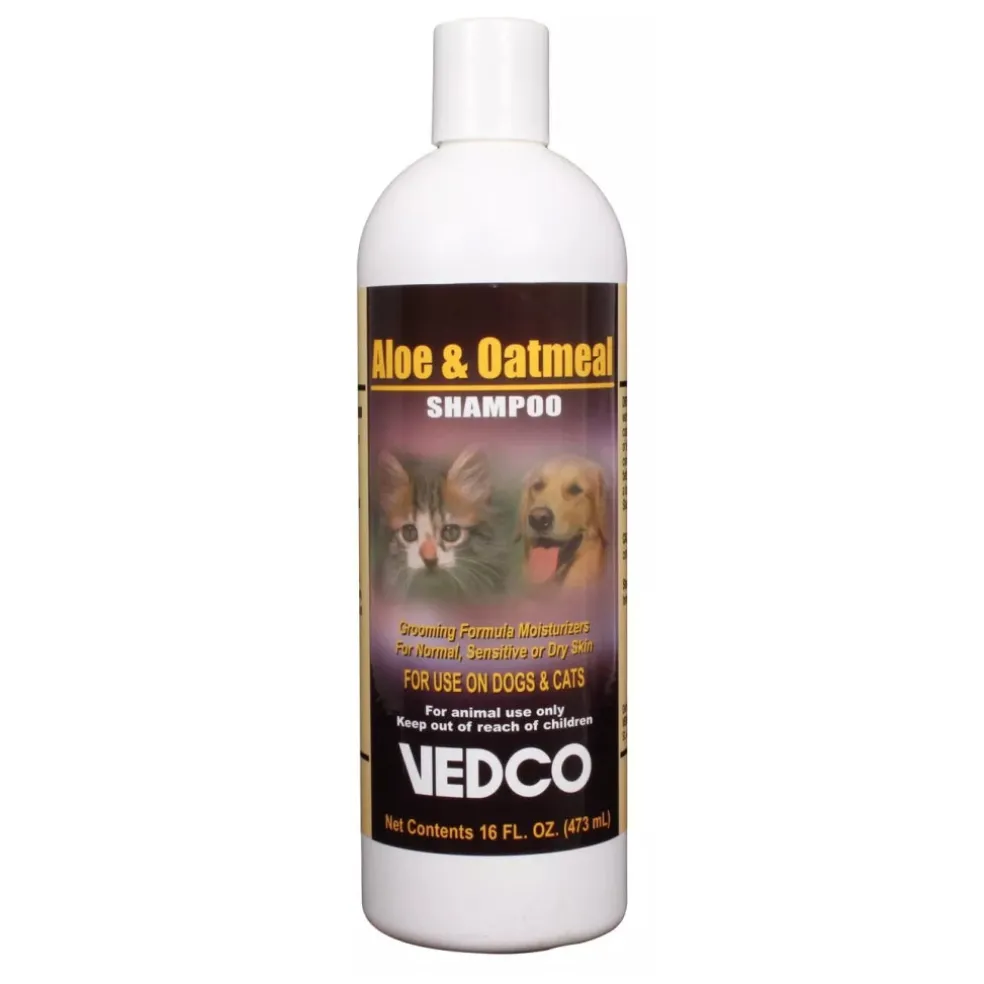 Vedco Aloe & Oatmeal Shampoo For Dogs & Cats