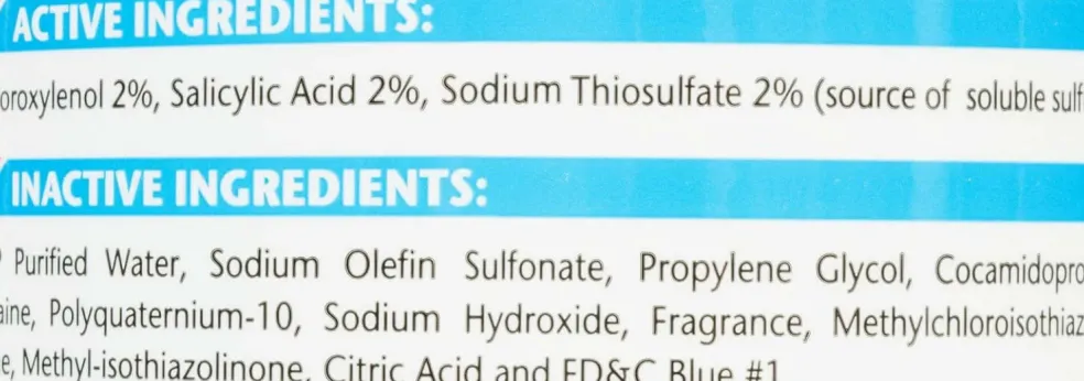 Vetoquinol Universal Medicated Shampoo for Dogs & Cats