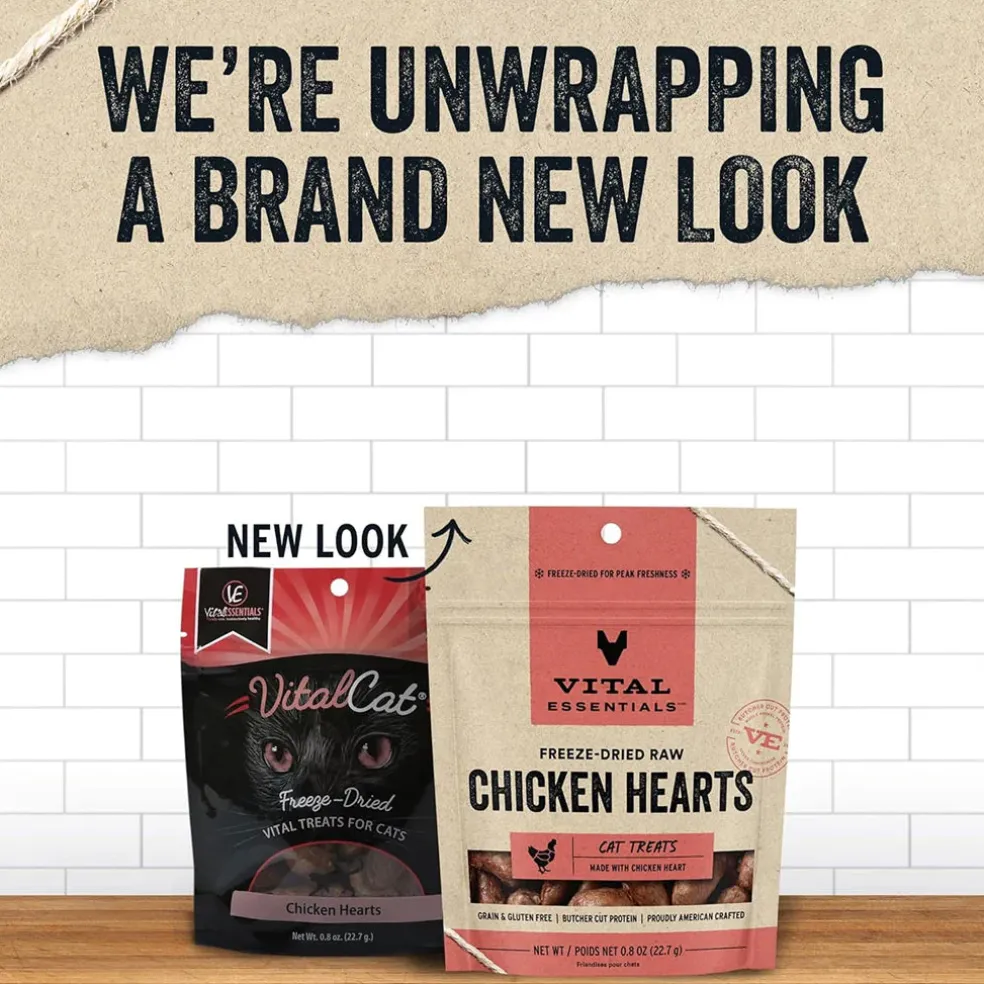 Vital Essentials Freeze-Dried Raw Chicken Hearts Treats For Cats (0.8 oz)